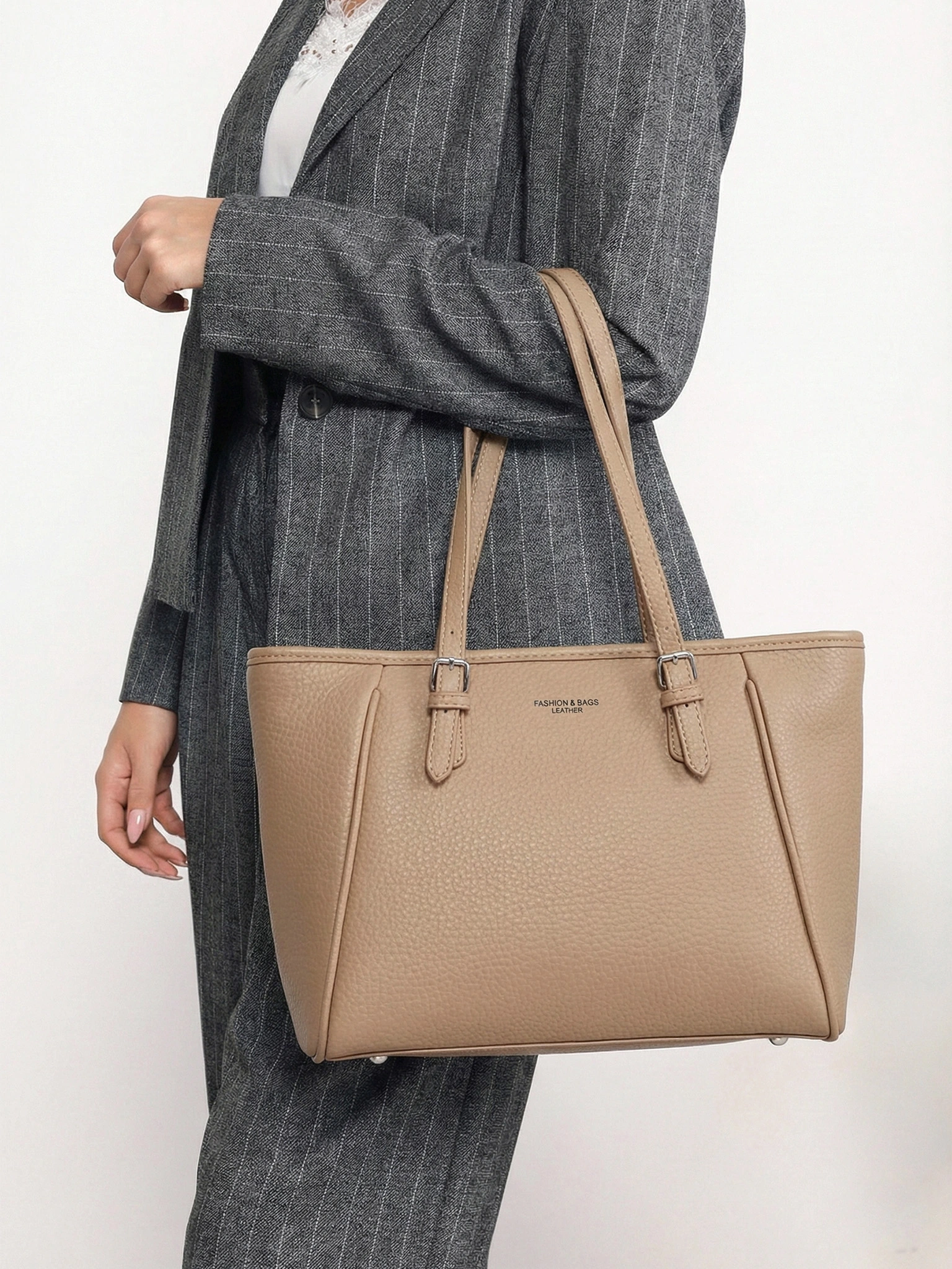 Сумка-тоут  с регулируемыми ручками и тиснением в ассортименте